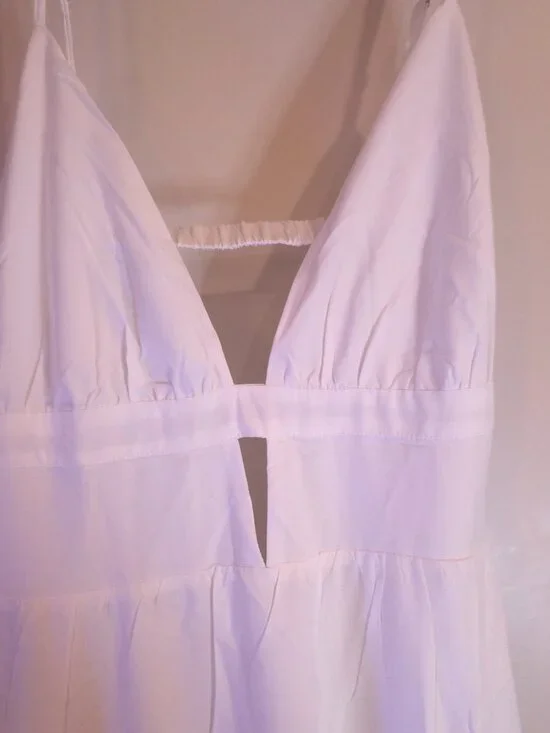 Lightweight White Tiered Maxi Dress - Picture 4 of 8